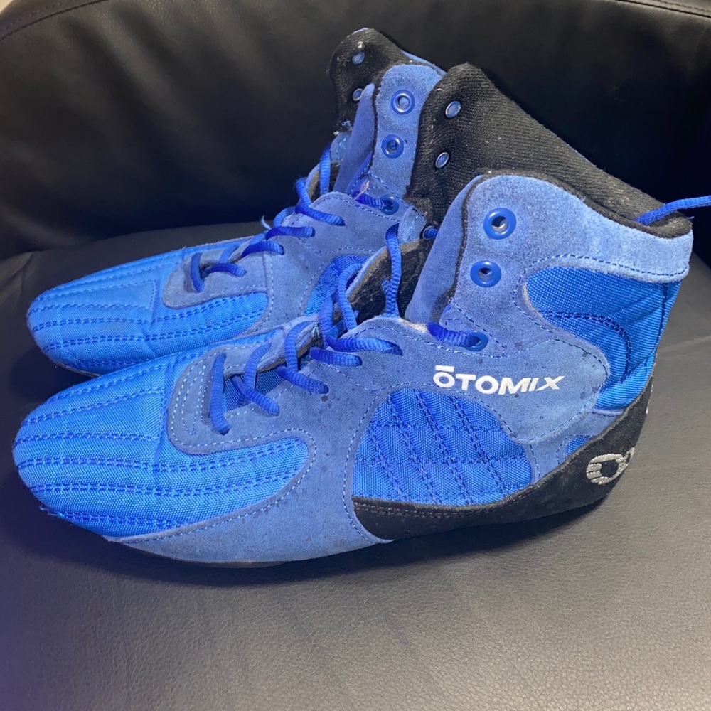 Otomix weightlifting shoes